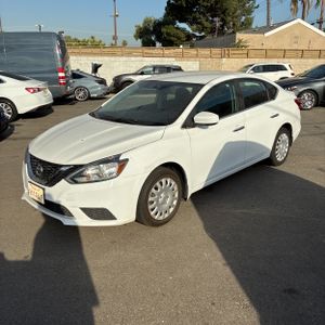 2017 Nissan SENTRA S — фото 1