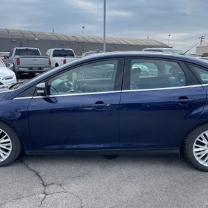 FORD FOCUS TITANIUM - 4