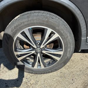 2017 Nissan ROGUE SL 照片 19