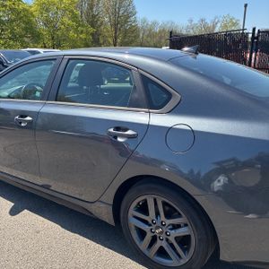 KIA FORTE GT-LINE - 6