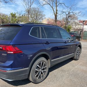 VOLKSWAGEN TIGUAN SE 4MOTION - 9