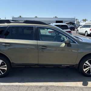 SUBARU OUTBACK 3.6R LIMITED - 10