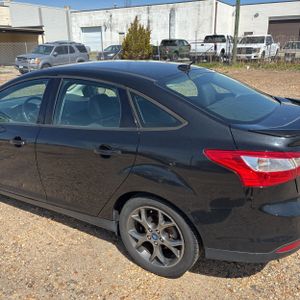 FORD FOCUS SE - 6