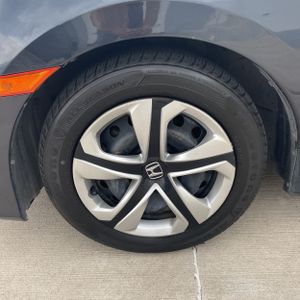 صورة مصغرة 17 لـ 2016 Honda CIVIC LX
