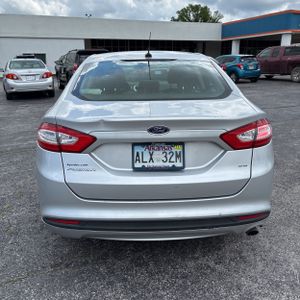FORD FUSION SE - 7