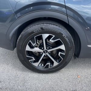 صورة 19 لـ 2024 KIA SPORTAGE EX
