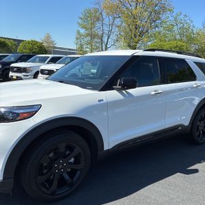 FORD EXPLORER ST-LINE - 2