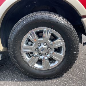 صورة مصغرة 20 لـ 2010 FORD F-150 LARIAT