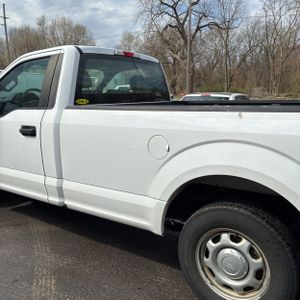 FORD F-150 XL - 6