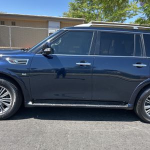2020 Infiniti QX80 LUXE 照片 4