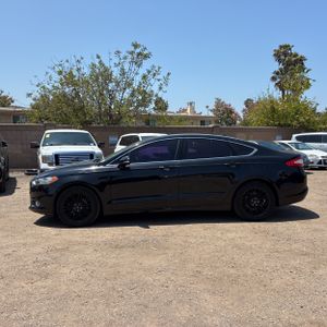 FORD FUSION SE - 3