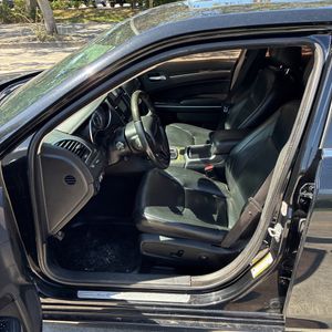 صورة مصغرة 32 لـ 2020 Chrysler 300 LIMITED
