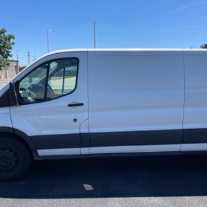 FORD TRANSIT 250 - 4