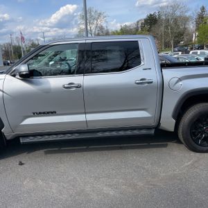 TOYOTA TUNDRA - 4