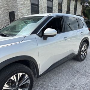 2023 Nissan ROGUE SV 照片 2