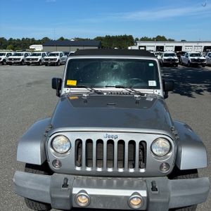 صورة 15 لـ 2015 JEEP WRANGLER UNLIMITED SAHARA