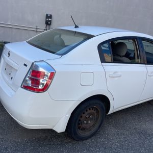 NISSAN SENTRA 2.0 - 9