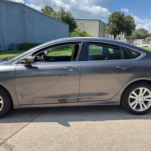 صورة 4 لـ 2016 Chrysler 200 LIMITED
