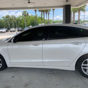 FORD FUSION SE - 3
