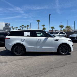 صورة 9 لـ 2024 LAND Rover RANGE ROVER SPORT P400 DYNAMIC SE