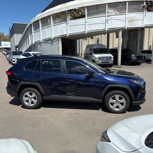TOYOTA RAV4 - 10