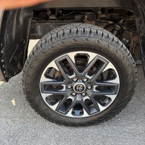 2022 Toyota TUNDRA LIMITED thumbnail 19