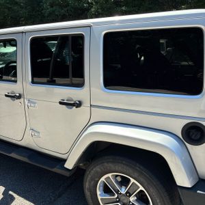 2011 JEEP WRANGLER UNLIMITED SAHARA 照片 6