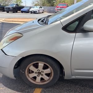 2005 Toyota PRIUS BASE 照片 2
