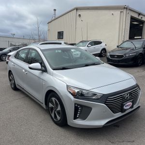 HYUNDAI IONIQ HYBRID SEL - 10