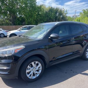HYUNDAI TUCSON VALUE - 2