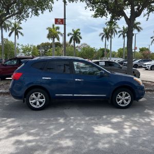 NISSAN ROGUE SV - 10