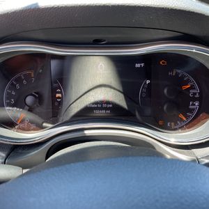 2017 JEEP GRAND CHEROKEE LAREDO — миниатюра 39