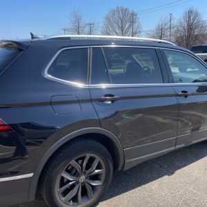 VOLKSWAGEN TIGUAN SE 4MOTION - 9