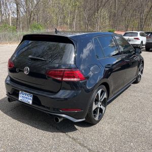 VOLKSWAGEN GOLF GTI S - 8