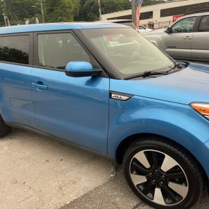 2016 KIA SOUL + thumbnail 13