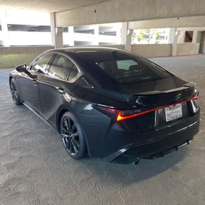 LEXUS IS 300 F SPORT DESIGN - 5