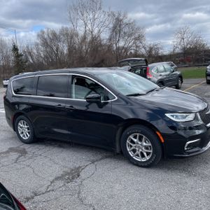 CHRYSLER PACIFICA TOURING L - 10