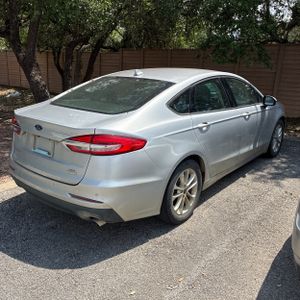 FORD FUSION SE - 8