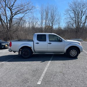 NISSAN FRONTIER SV - 10