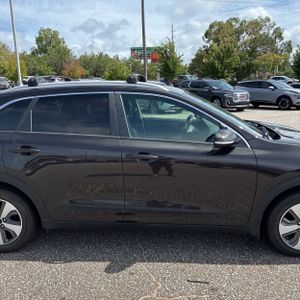 2018 KIA NIRO EX — фото 9