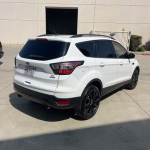 FORD ESCAPE SE - 8