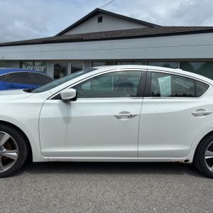 صورة 4 لـ 2013 Acura ILX 2.0L W/TECH