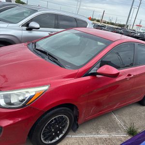 HYUNDAI ACCENT SE - 2