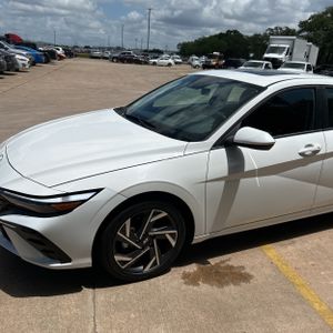 HYUNDAI ELANTRA SEL CONVENIENCE - 2