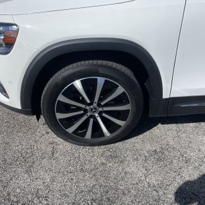 2023 Mercedes-BENZ GLB 缩略图 17