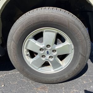 2009 FORD ESCAPE XLT photo 18