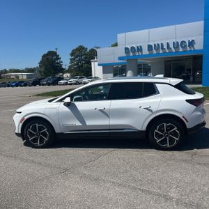 CHEVROLET EQUINOX EV LT 2 - 3