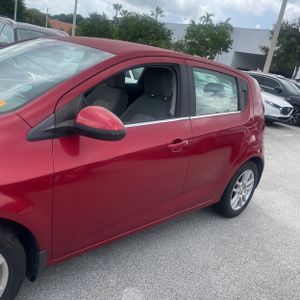 صورة 4 لـ 2016 Chevrolet SONIC LT AUTO