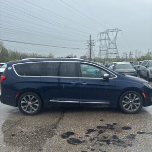 CHRYSLER PACIFICA LIMITED - 10