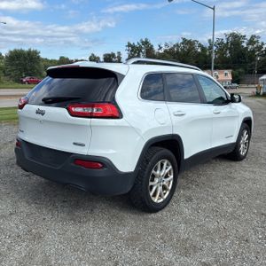 2016 JEEP CHEROKEE LATITUDE photo 8